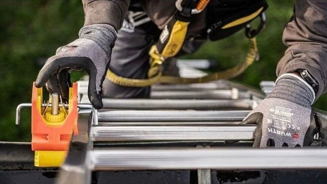 Keeping Safe: Understanding How Ladder Grips Work